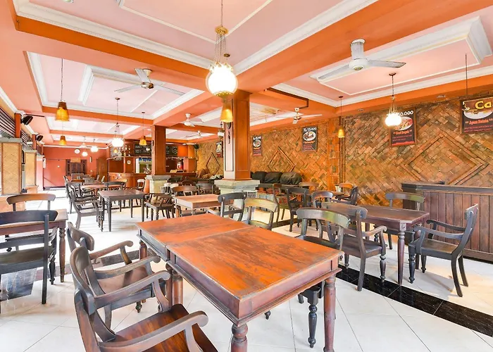 Hotel Super Oyo Townhouse Oak Maxi Legian Kuta Lombok