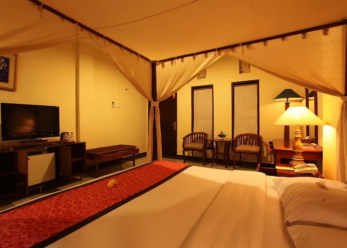 Super Oyo Townhouse Oak Maxi Legian Hotel 3*