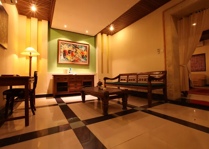 Hotel Super Oyo Townhouse Oak Maxi Legian