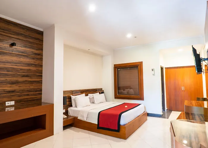 Super Oyo Townhouse Oak Maxi Legian Hotel 3*