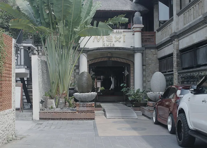 Super Oyo Townhouse Oak Maxi Legian
