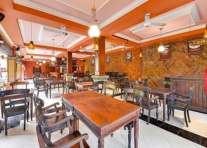 Super Oyo Townhouse Oak Maxi Legian 3*
